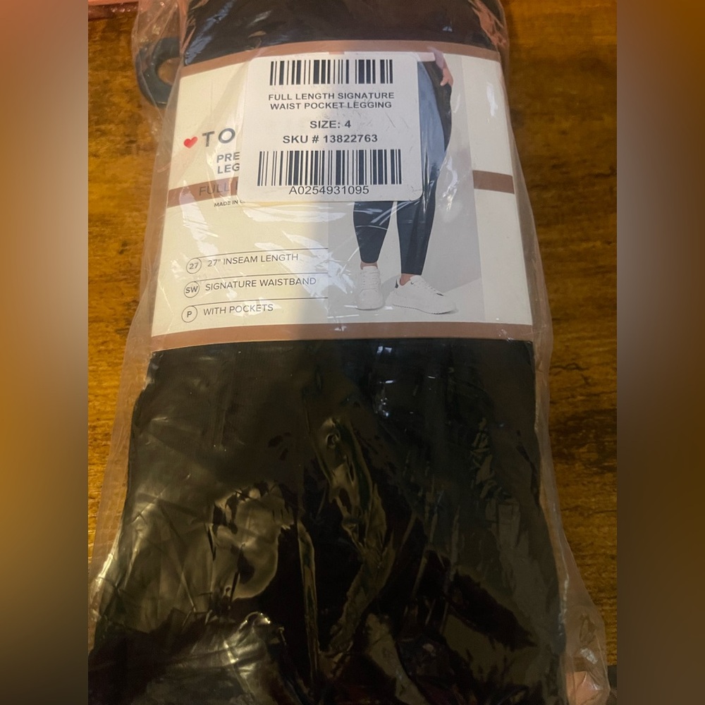 torrid Black Full Length Signature Waist Pocket Leggings (Size 4)